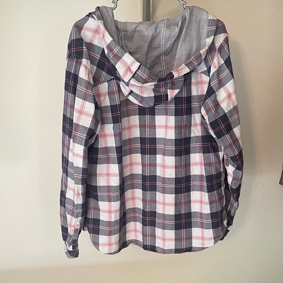 Columbia Navy and White Striped Shirt - Picture 3 of 3